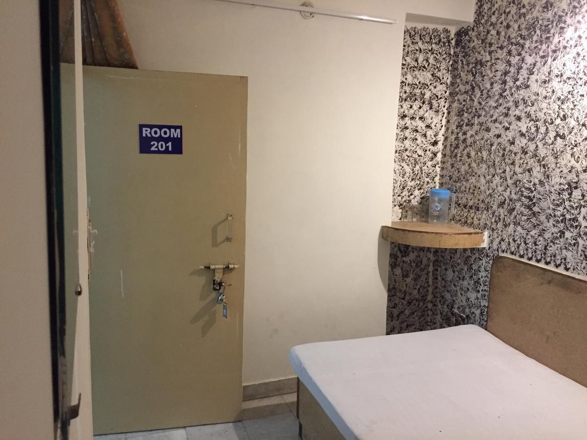 Karam Durga Guest House 新德里 外观 照片